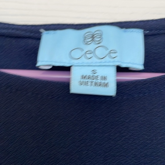 Cece Clip Dot Blouse 3/4 sleeves in Navy Blue EUC - Picture 5 of 5